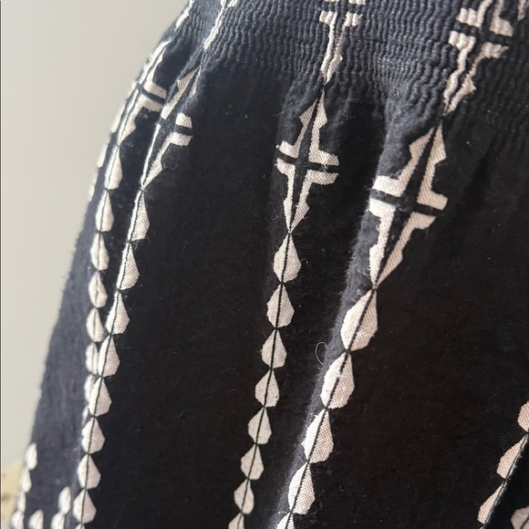 Max Studio Black & White Sleeveless Fit & Flare Dress XS V-Neck Patterned - Picture 7 of 7